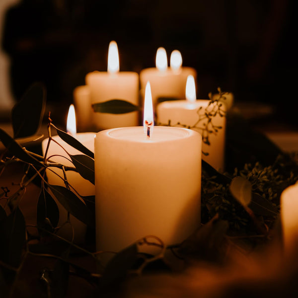 2.8x4 White Pillar Candles, 6 Pack, Unscented Pillar Candles Bulk, Dripless and Long Clean Burning Pillars Candles, Smokeless Dinner Table Candles Pillar for Wedding, Spa, Aromatherapy, Party