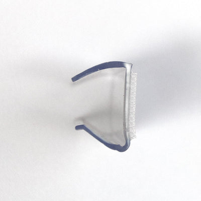 TableLinensforLess Clear Table Skirting Clips (Y) for 1/2in to 3/4in Table Edge - 100 Pack